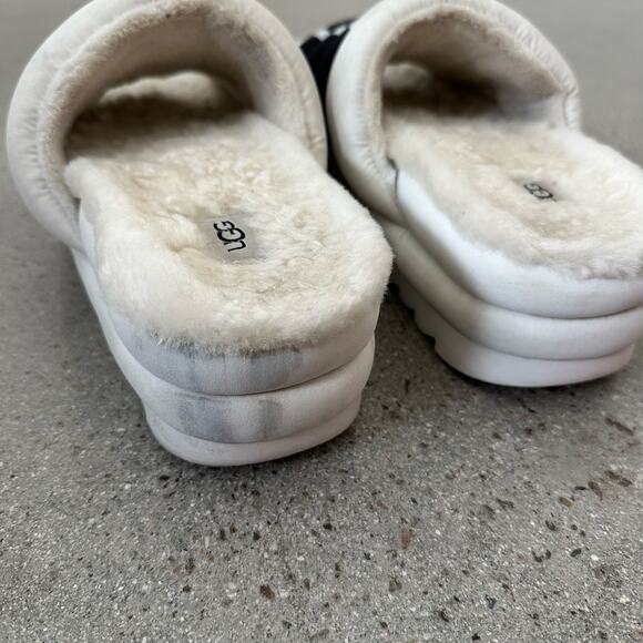Ugg Maxi Slide Logo Quilted Puff Platform Slipper Sandals Retro White/Black - Picture 10 of 13